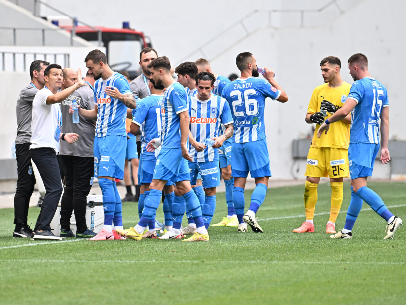 Prezentarea posibililor adversari ai Universităţii Craiova în turul 3 al Conference League: Ajax şi Vojvodina Novi Sad