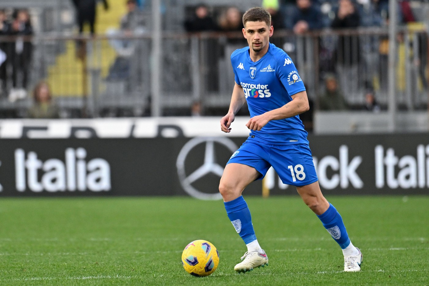 România ar putea avea încă un jucător în Premier League! Mijlocașul român e dorit în Anglia, după EURO 2024