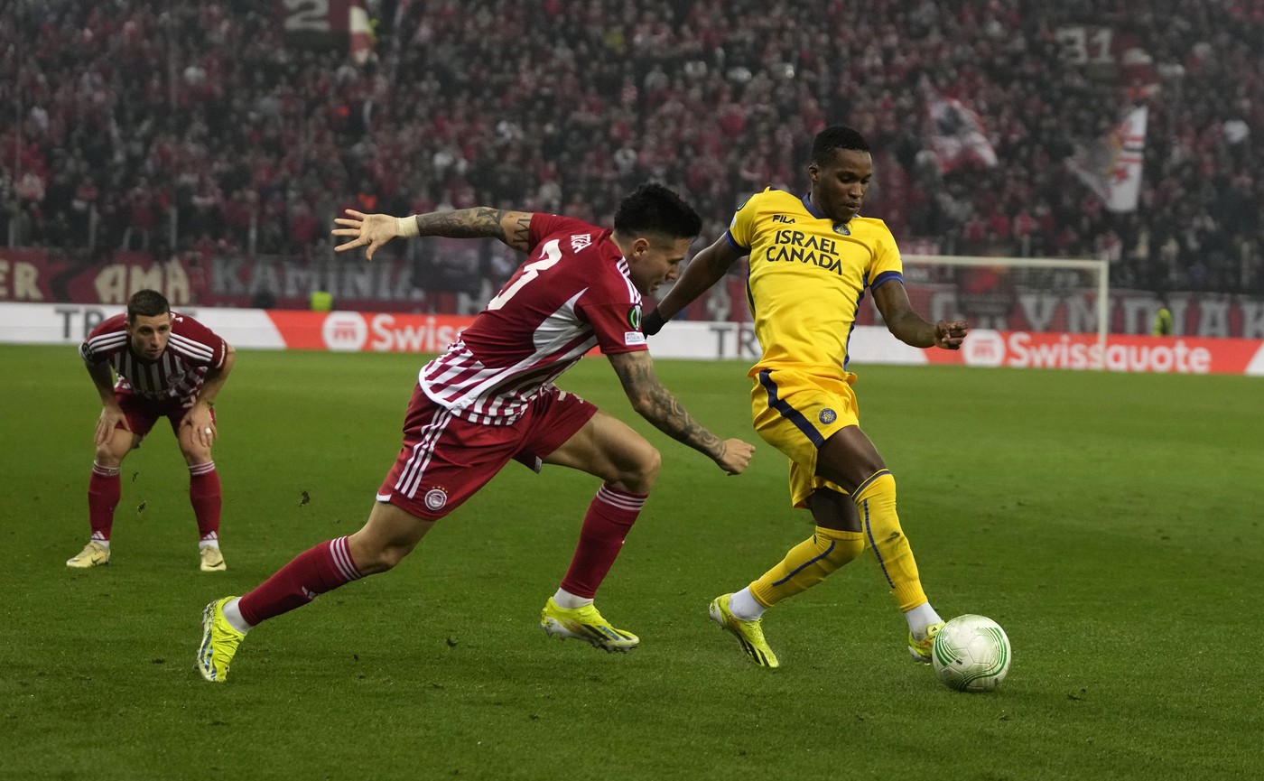 Scandal monstru la echipă înainte de FCSB – Maccabi Tel-Aviv! Africanul a forțat transferul la formația din Grecia și fanii au pornit războiul împotriva lui