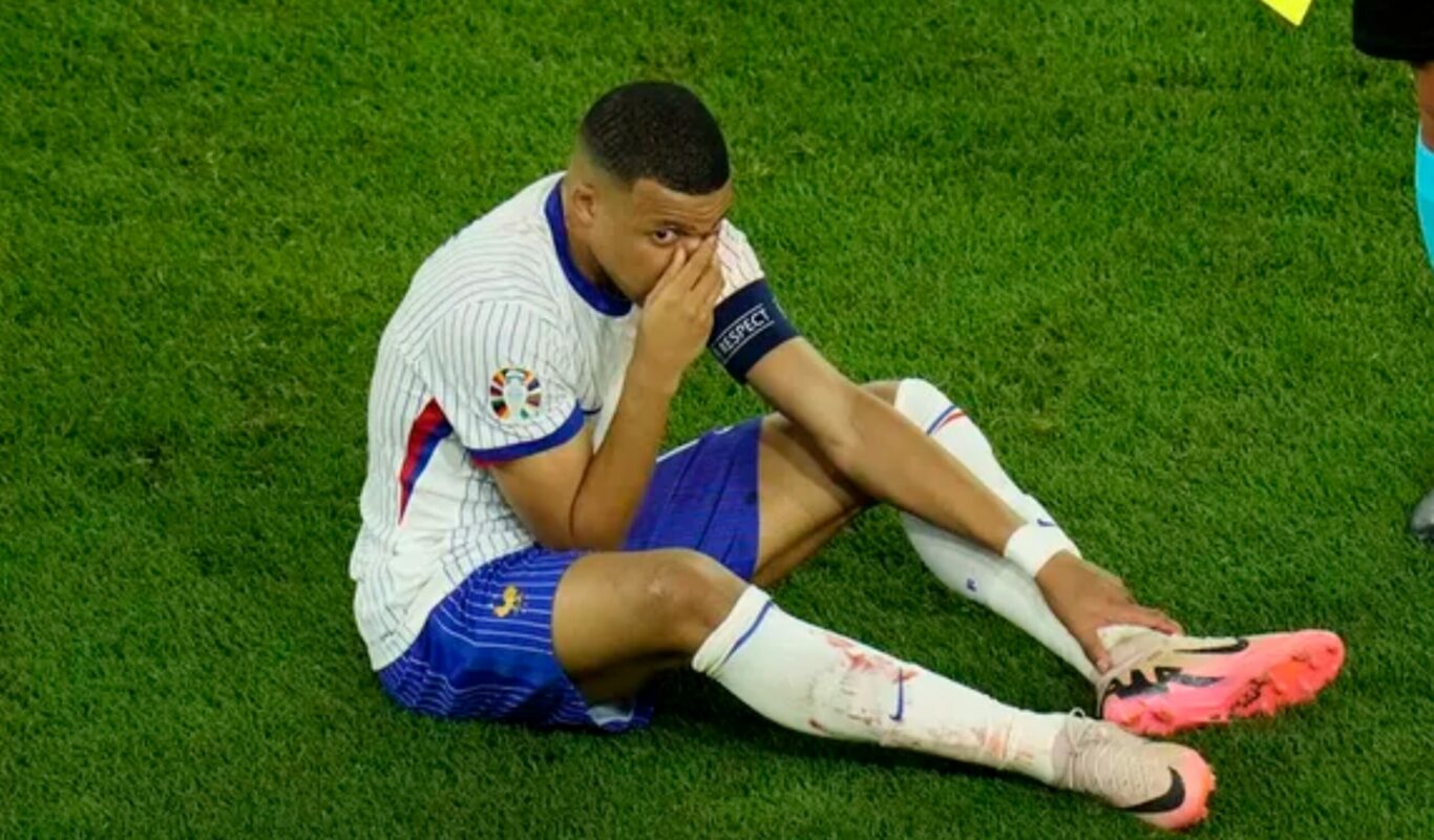 Şocant! Kylian Mbappe nu a mai suportat durerile de la nas: ce s-a întâmplat în minutul 105 al meciului Franța – Portugalia va rămâne în istoria EURO 2024!