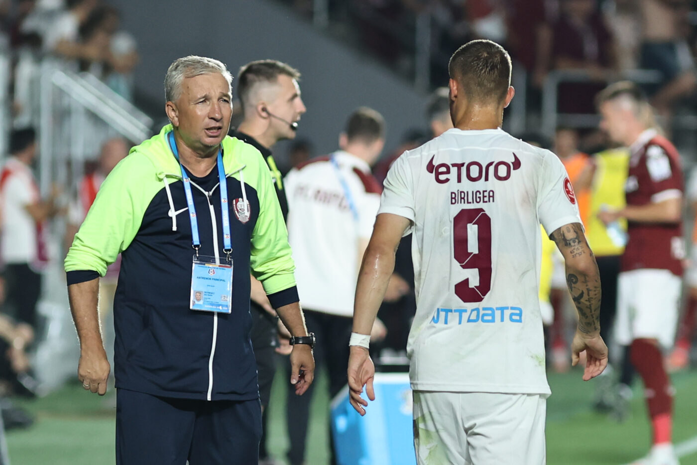 Transfer iminent de la CFR Cluj. Dan Petrescu nu l-a putut opri, iar Nelu Varga va încasa o sumă frumoasă pentru el: „E greu să refuzi”