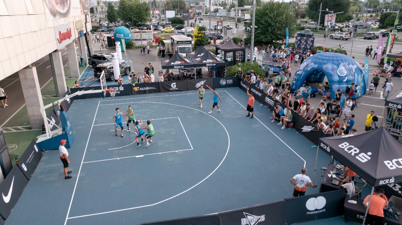 Record ofensiv al sezonului la BCR Sport Arena Streetball Iași: Baschetul 3×3 a fost principala atracție a weekend-ului la Iulius Mall