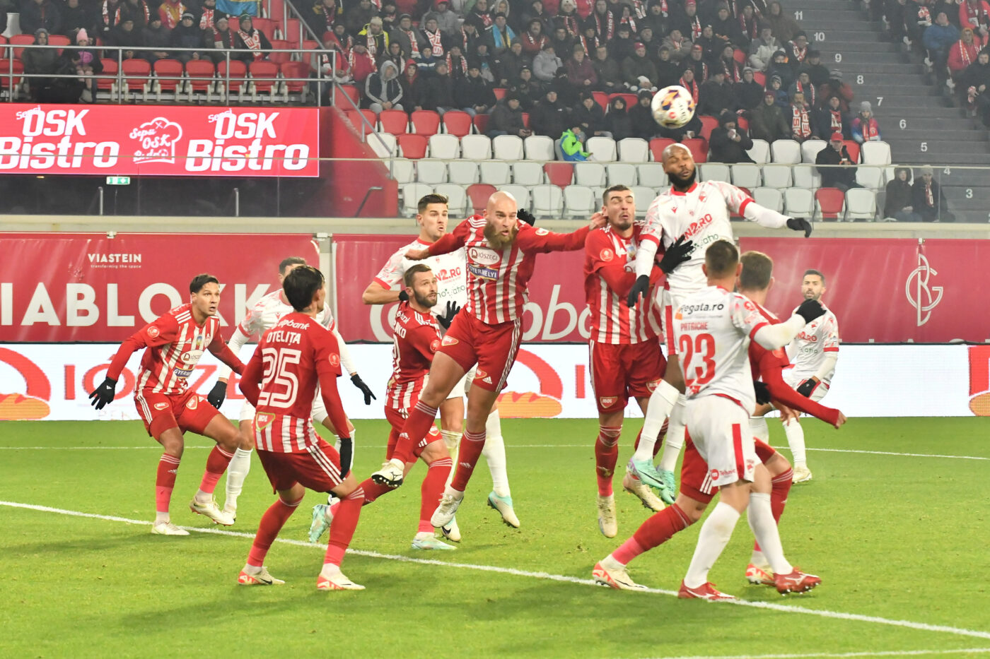 „Câinii” visează frumos după Sepsi – Dinamo 1-1. Doi fotbaliști ai lui Kopic speră să ajungă la echipele naționale: „Îmi doresc asta”