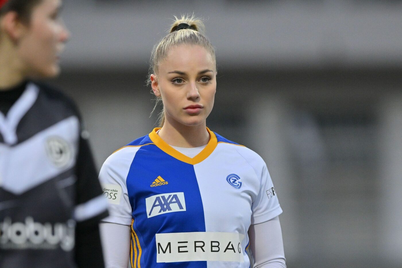 Cea mai sexy fotbalistă din lume a schimbat echipa. Destinație surpriză pentru blonda superbă de 24 de ani