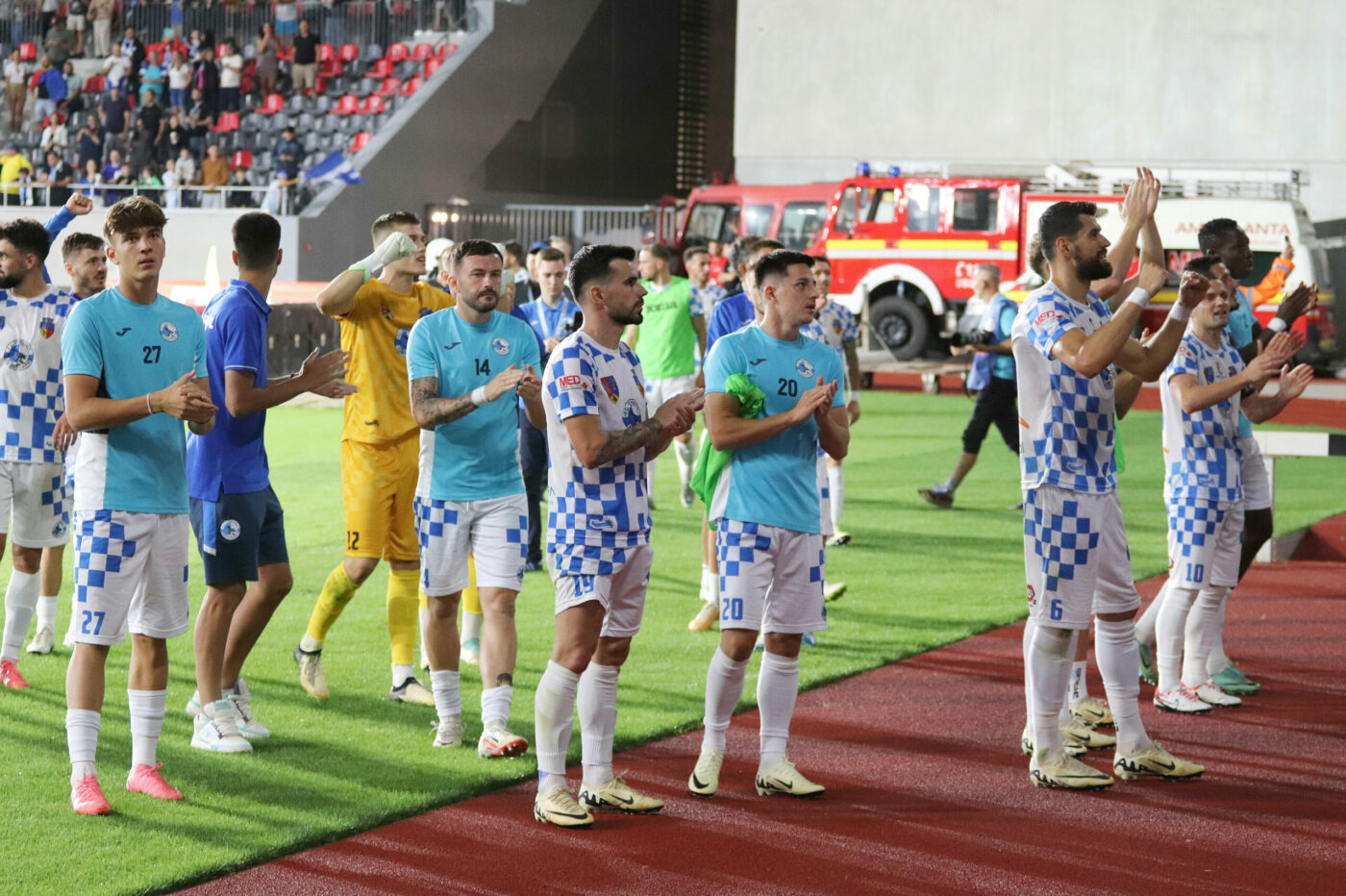 Ar fi o răsturnare incredibilă de situație: cum poate obține Corvinul Hunedoara dreptul de promovare în Superliga, imediat după eliminarea din Europa!