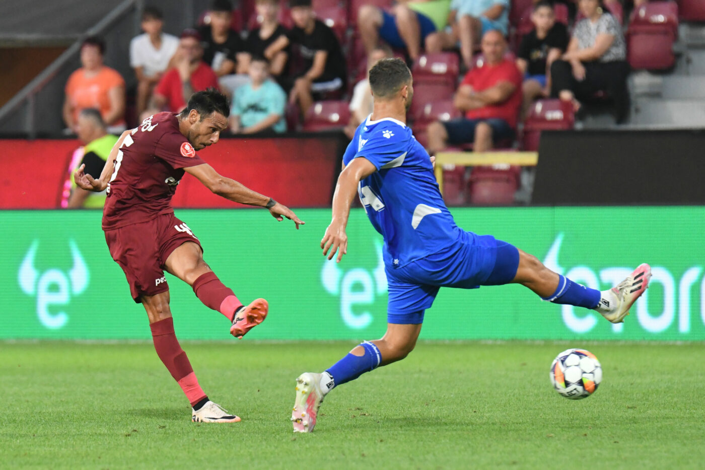 Cine transmite la TV meciul CFR Cluj – Pafos din play-off-ul Conference League