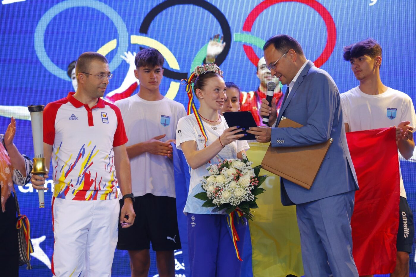 „Cred că un rol important l-a avut și Nadia Comăneci”. Gestul pe care orașul Focșani l-a făcut pentru gimnasta Ana Bărbosu, după medalia de bronz de la Jocurile Olimpice