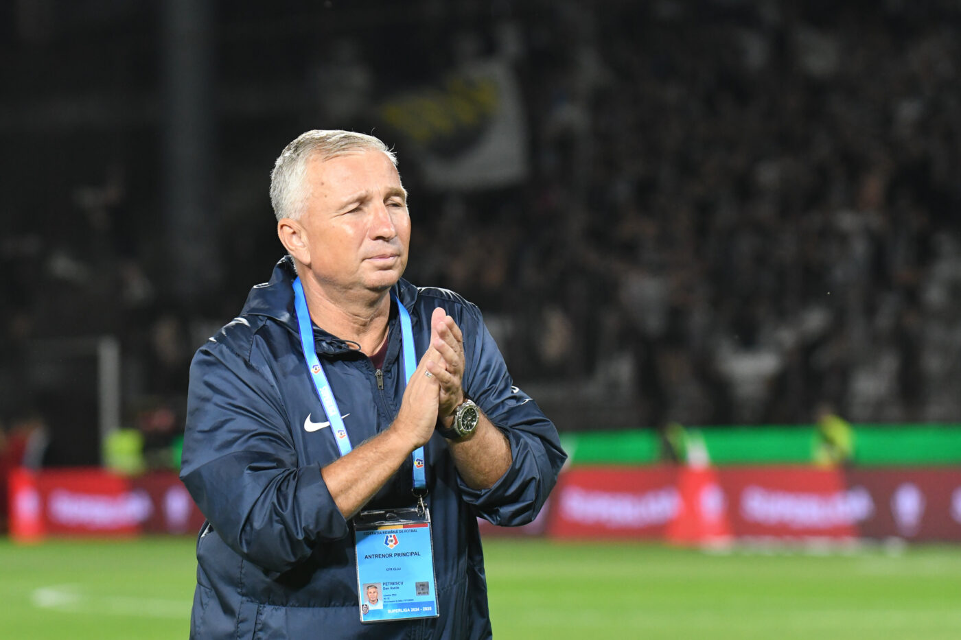 Dan Petrescu, mesaj fără perdea, în direct, pentru Louis Munteanu, după cele două goluri marcate în CFR Cluj – Unirea Slobozia 3-0! Atacantul va avea viață grea cu antrenorul său