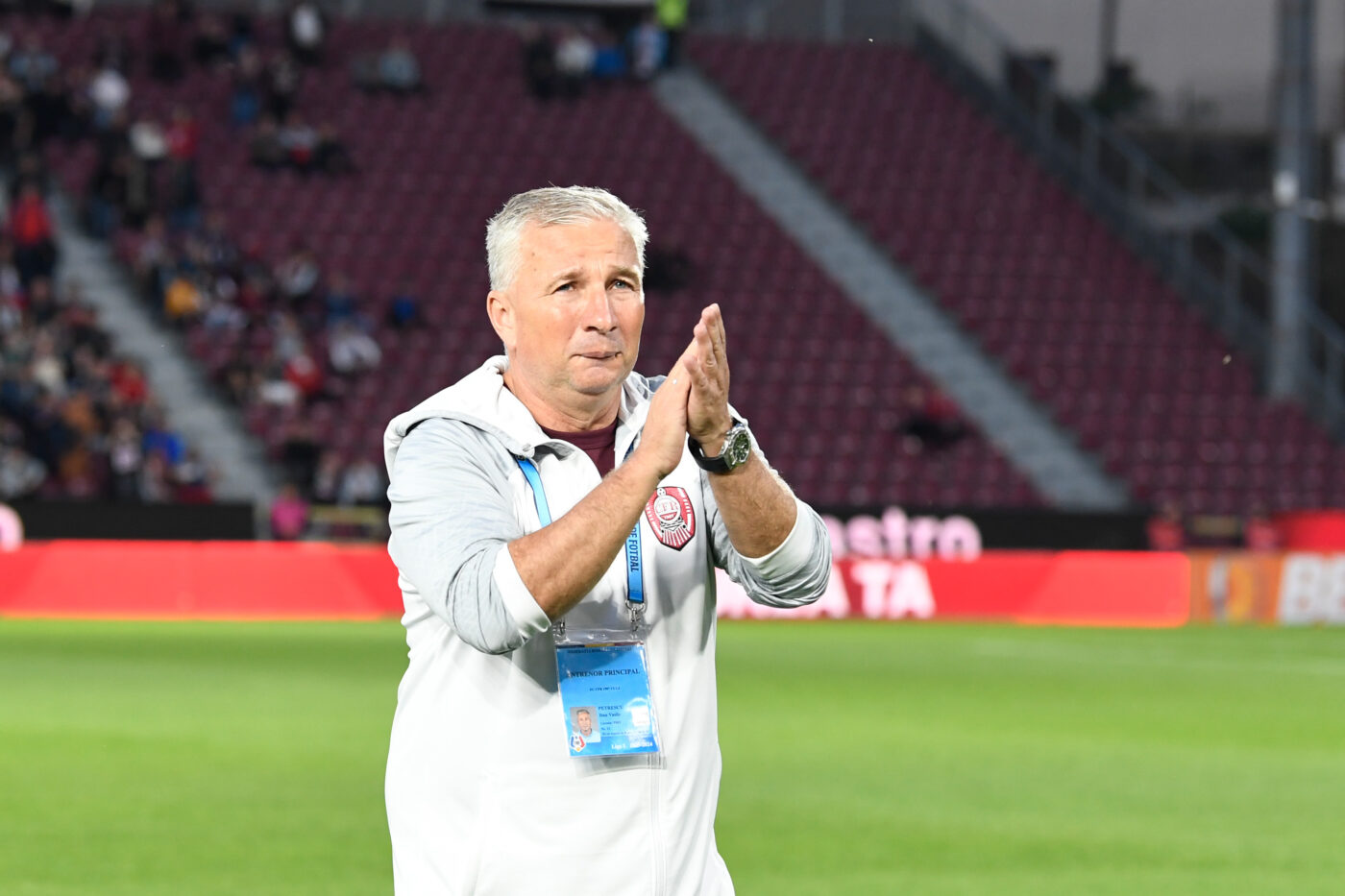 Dan Petrescu nu a ezitat. Ce atacant a fost „azvârlit” de la CFR Cluj, după ce s-a știut că Louis Munteanu va juca pentru ardeleni