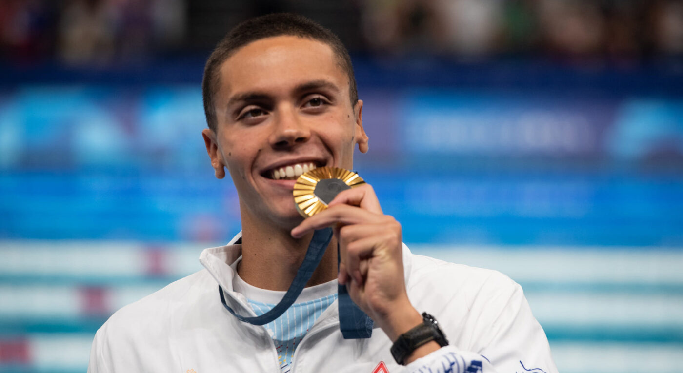 David Popovici a mișcat-o sufletește puternic, iar Elisabeta Lipă e gata să mute munții din loc pentru campionul olimpic! Și-a luat angajamentul și nu poate da înapoi: „O să-l fac fericit”