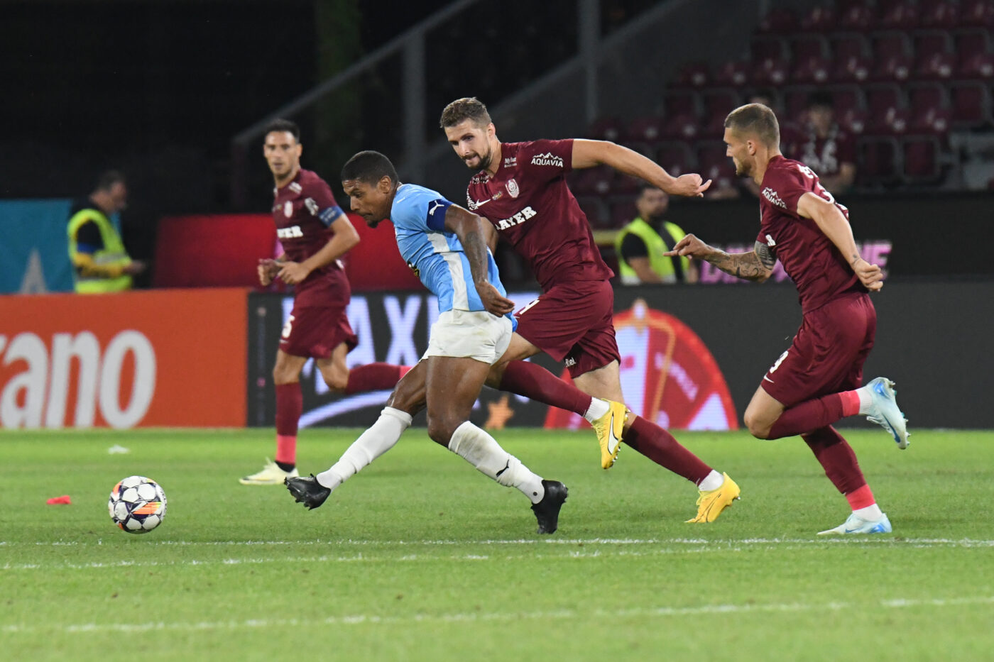 Detaliul care le-a purtat ghinion ardelenilor: de ce a fost obligată CFR Cluj să joace fără sponsorul principal pe piept în dezastrul cu Pafos!