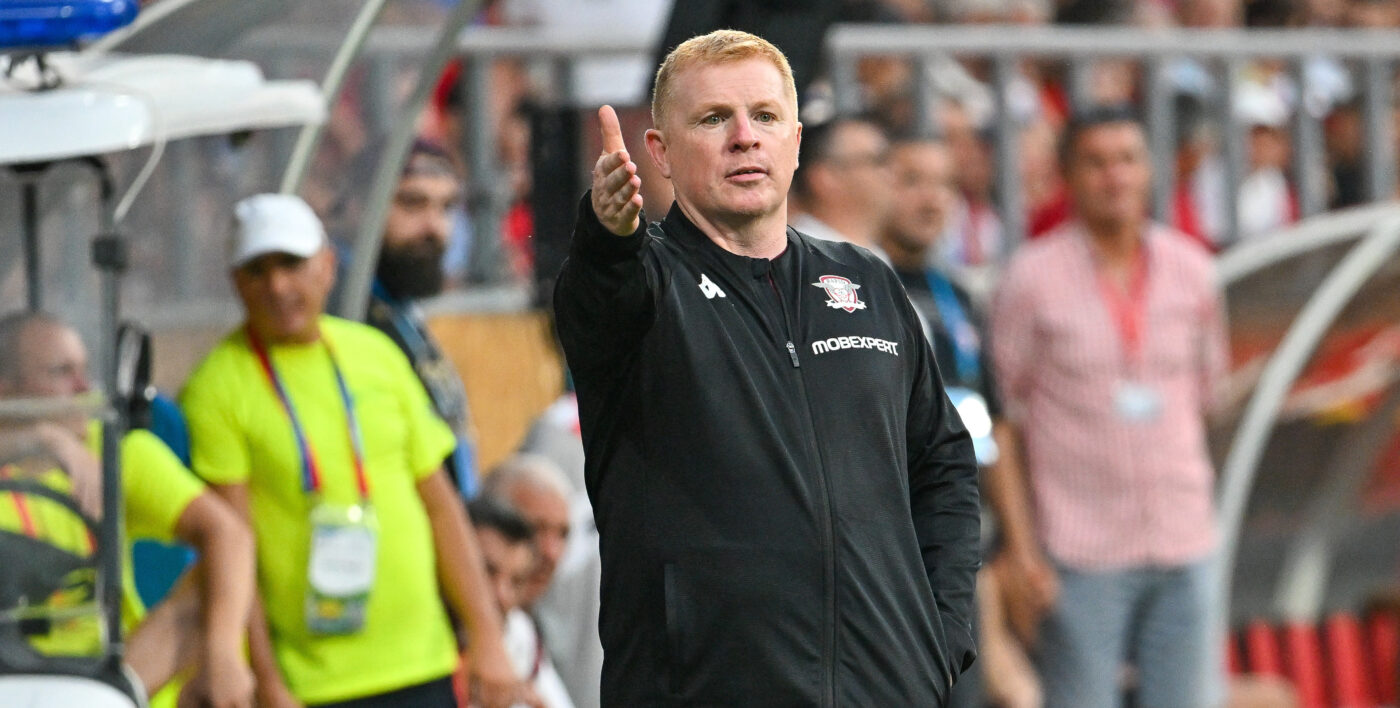 Dezvăluiri incredibile pe care le fac scoțienii despre ce a făcut Neil Lennon la antrenamentul Rapidului, de față cu fotbaliștii săi! Comportamentul intolerabil al tehnicianului britanic