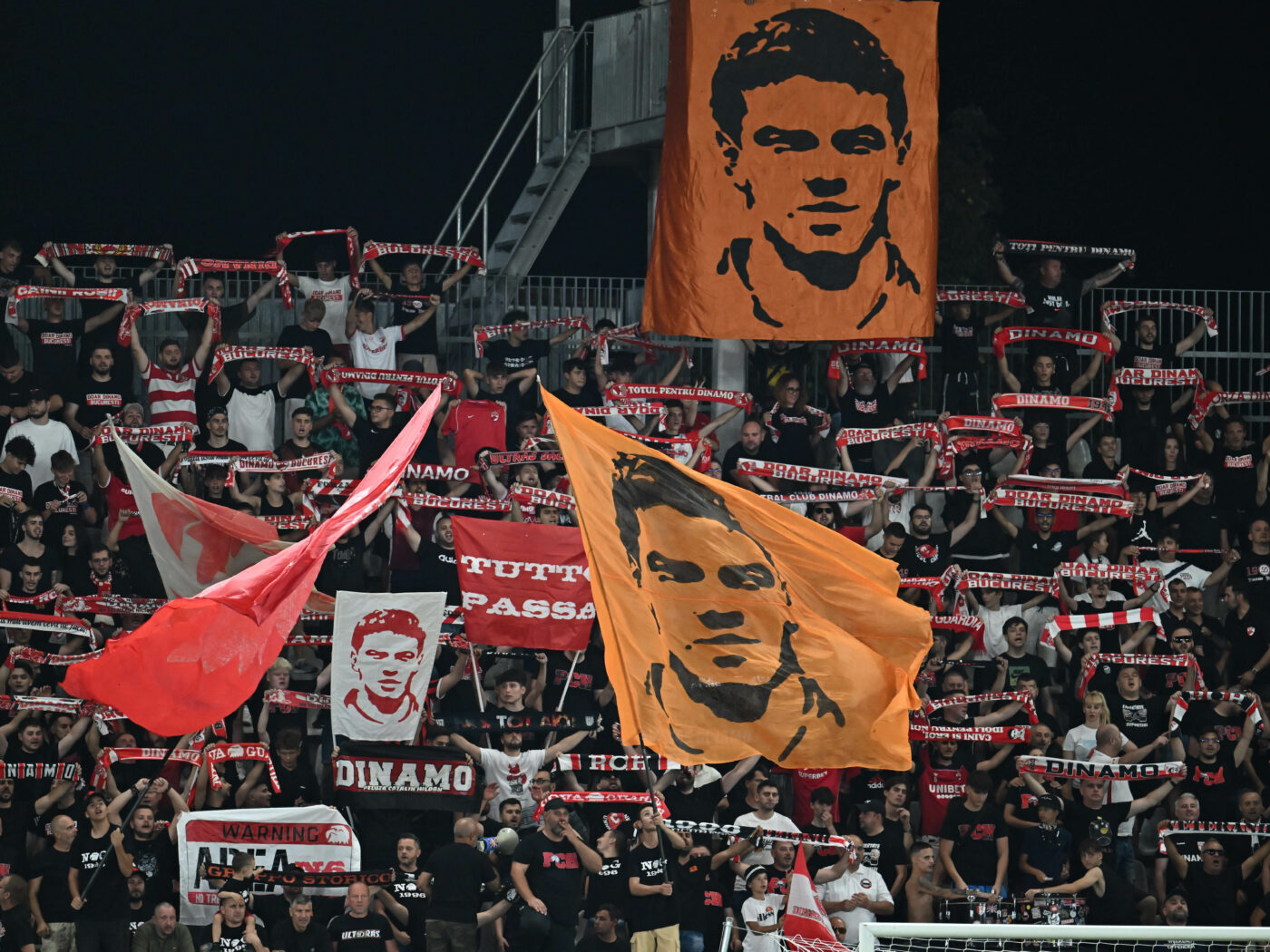 E scandal cât casa înainte de FC Voluntari – Dinamo, din play-off-ul Cupei României! Ilfovenii au pus în vânzare cele mai scumpe bilete ale sezonului în fotbalul românesc, iar roș-albii au replicat imediat și cer, oficial, banii înapoi