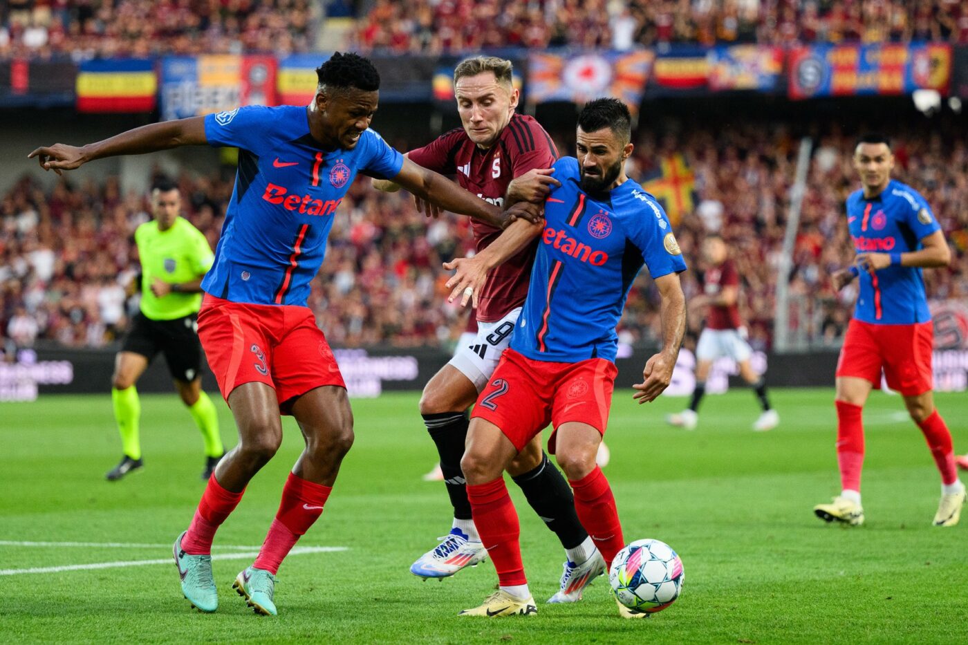 FCSB a primit de la UEFA cea mai bună veste posibilă. Ce se întâmplă la meciul cu Sparta Praga