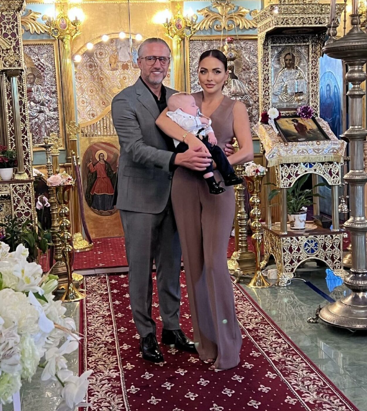Familia Reghecampf e fericită: nunta momentului, după ce fosta gimnastă a spus „Da”