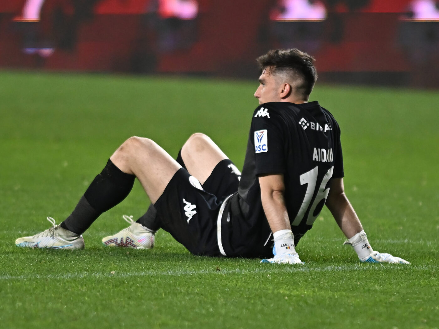 Gafă incredibilă a lui Blazek și Aioani: Sepsi deschide scorul în secunda 42 a meciului cu Rapid București!