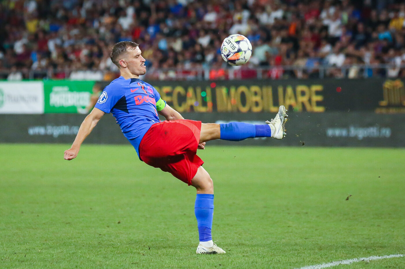 „A dat cu piciorul ca la K1! Roșu clar”. Gigi Becali a reacționat și l-a distrus pe Darius Olaru, după eliminarea din FCSB – Poli Iași 0-1