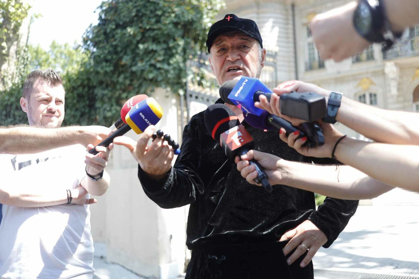 I-a făcut lista de transferuri lui Gigi Becali. Cei 5 fotbaliști cu care FCSB ar avea șanse la Champions League