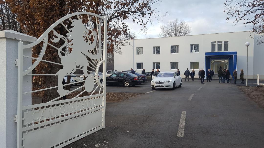 Incredibil! Maneliştii i-au „izgonit” din cantonament pe fotbaliştii Universităţii Craiova, înaintea returului cu Maribor, iar aceştia s-au refugiat în hotelul unde rivala locală, FCU, efectuează cantonamentele