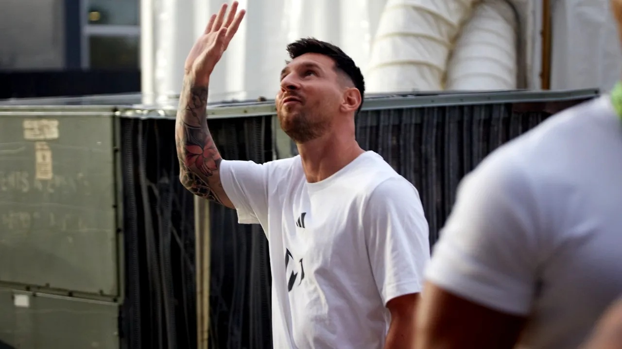 Miliardarul Leo Messi cere despăgubiri de 50.000 de euro. Gestul fotbalistului argentinian, contestat dur