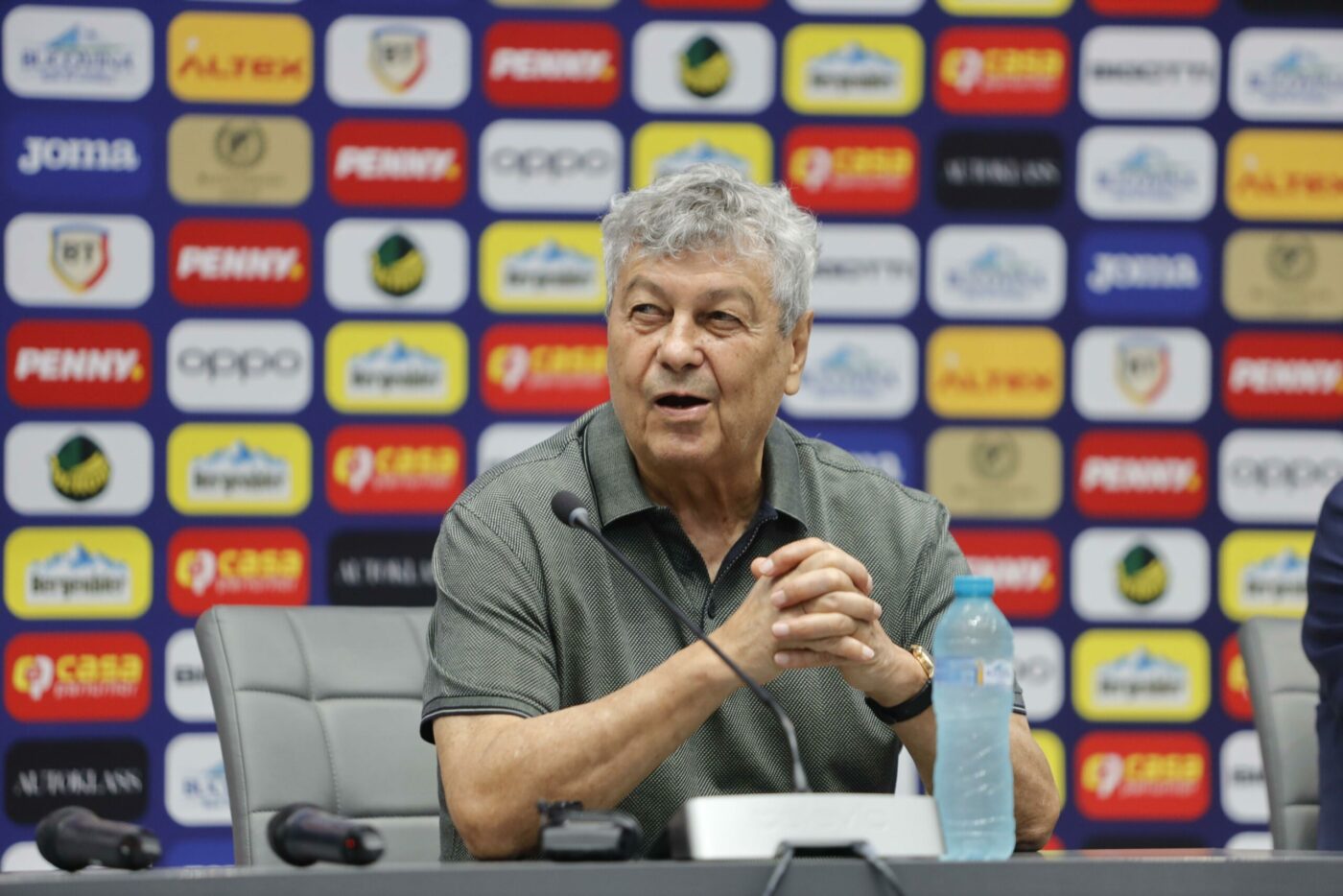 Mircea Lucescu l-a uimit pe Răzvan Burleanu. A vrut să vină gratis, dar președintele FRF a reacționat imediat: „Banii pe un an aici îi luam într-o lună în altă parte”