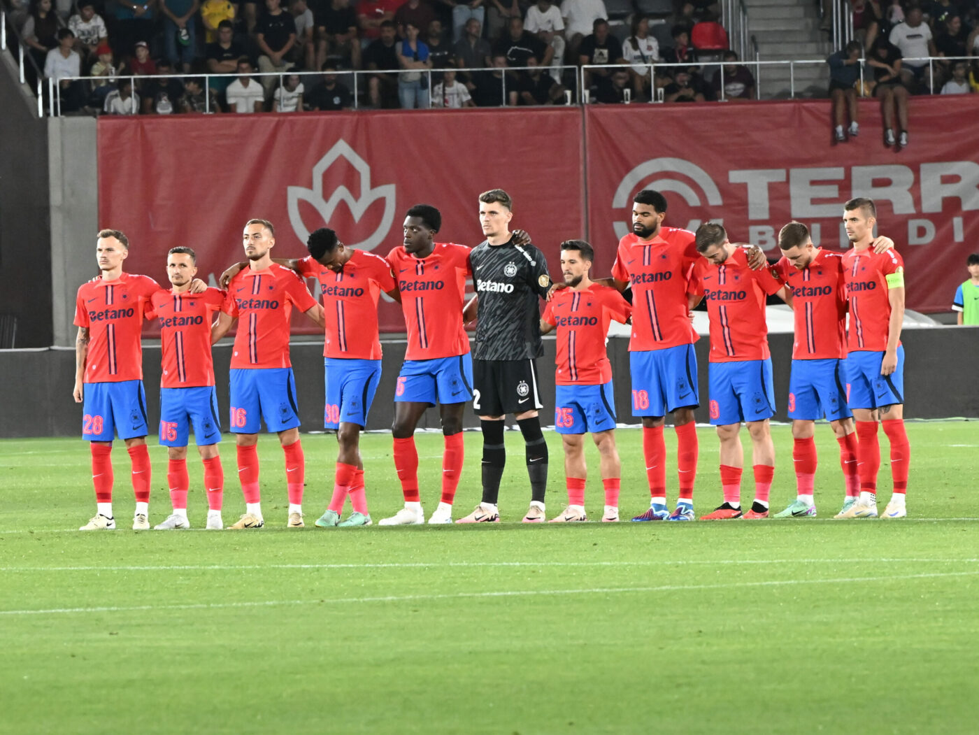 PRO TV nu vrea să dea meciul FCSB – LASK Linz pe TV în România! I-a făcut o ofertă aproape dublă lui Gigi Becali, dacă lasă partida doar pe Voyo: decizia luată imediat de patronul campioanei