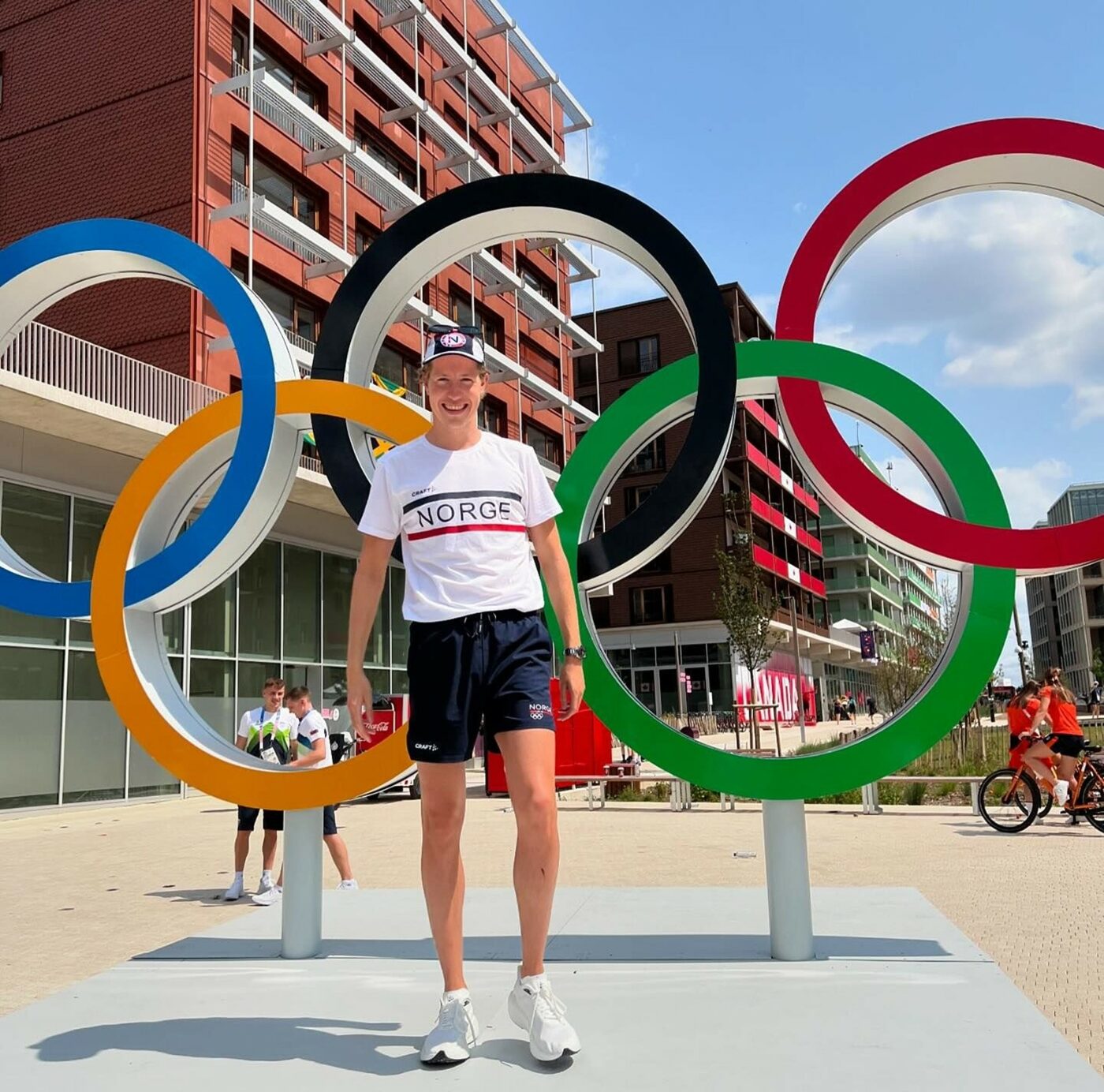 Povestea înotătorului de la Jocurile Olimpice care a fost „acuzat” că a furat toate brioșele cu ciocolată din Satul Olimpic! Un norvegian a făcut milioane de vizualizări pe Tik Tok cu produsele de la cantina olimpică