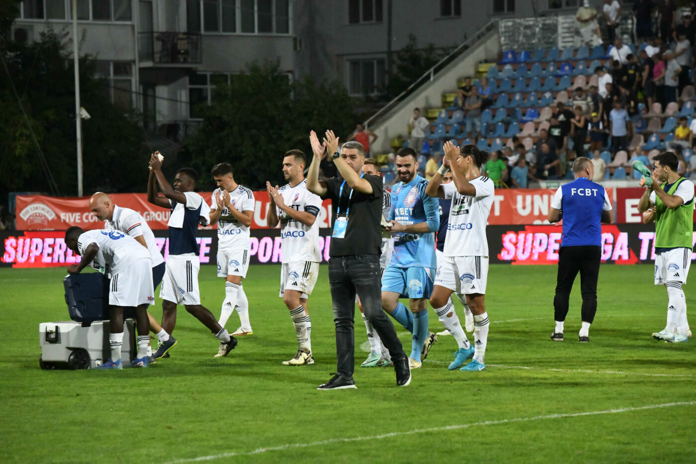 Prietenul lui Gigi Becali vrea să își vândă echipa din Superliga, dar nu găsește cumpărătorul ideal! „Buget de minimum 6.000.000 de euro. Ar trebui să investească mai mult”