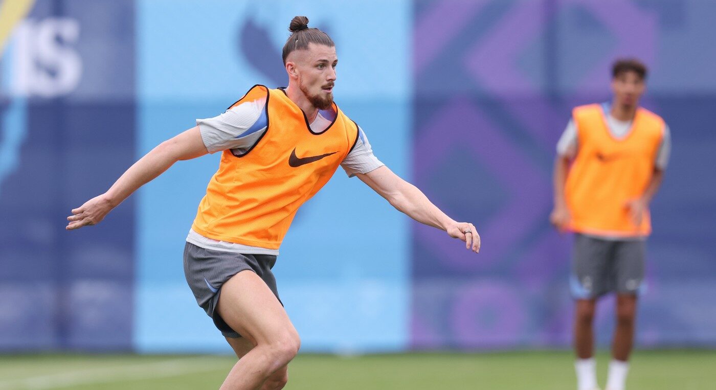 Radu Drăgușin le-a mărturisit englezilor cum a fost revenirea de la EURO 2024 la Tottenham! „Bântuit” de un transfer în Serie A, românul a spus ce a simțit când s-a întors la Spurs