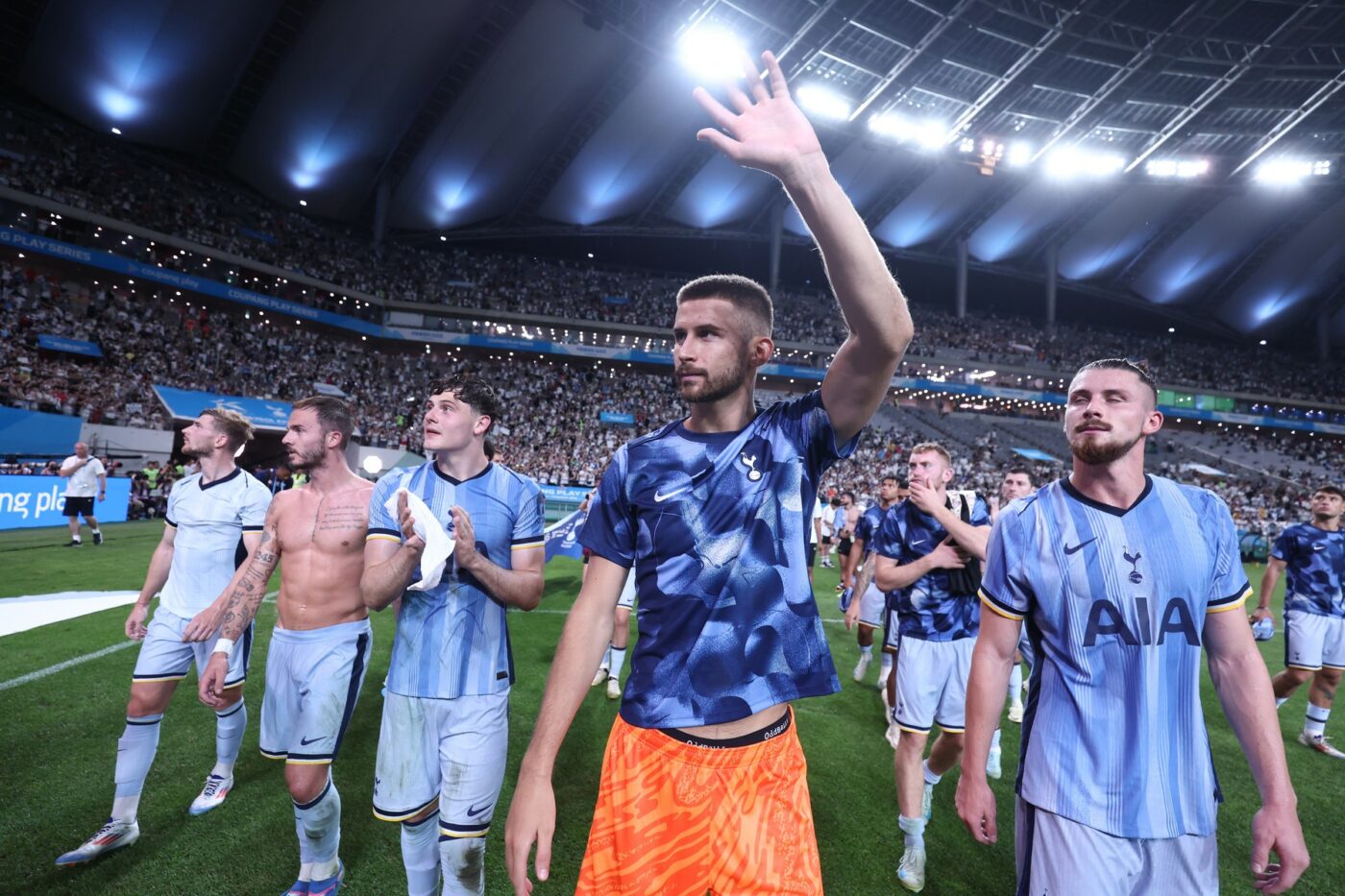 Radu Drăguşin şi-a uimit colegii. Portarul lui Tottenham a dat verdictul despre român