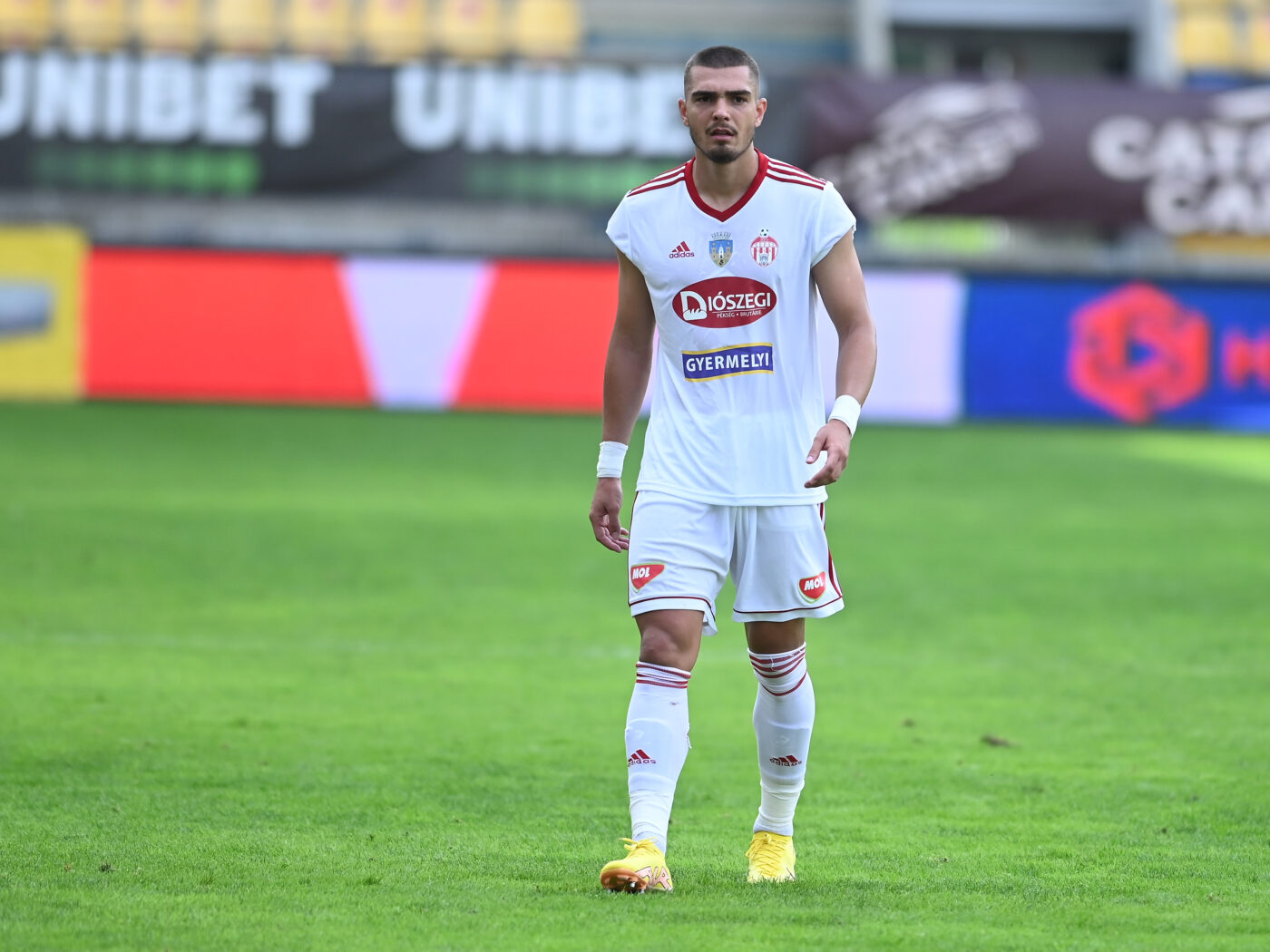 Rapid București, negocieri pentru transferul lui Denis Ciobotariu