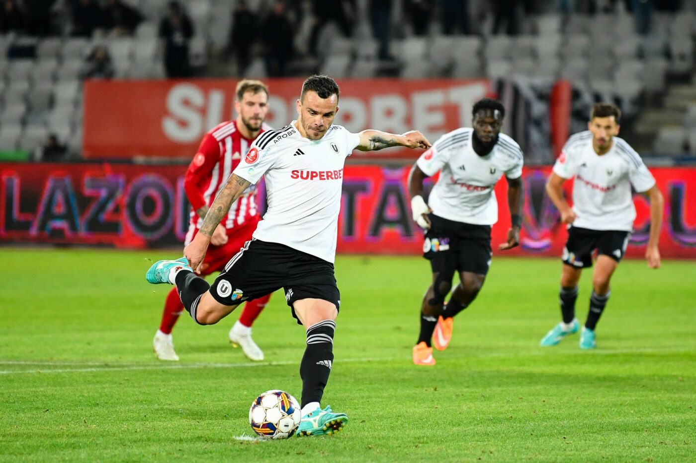 U Cluj – Sepsi 1-0, Live Video Online, în etapa 6 din Superliga. Thiam deschide scorul cu un șut necruțător la colțul lung