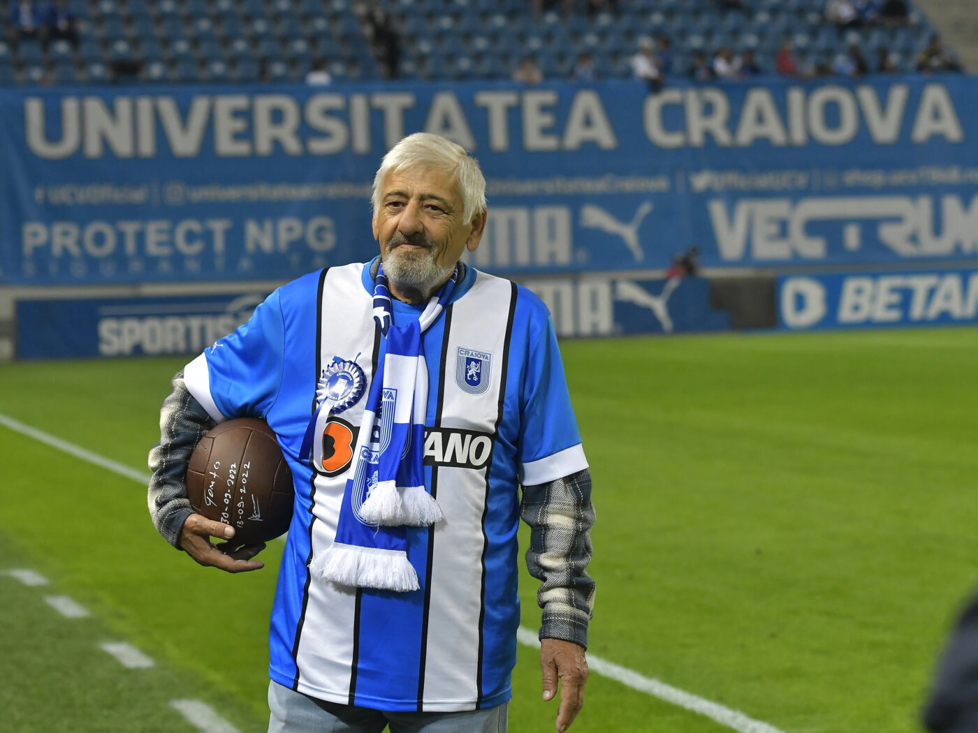 A murit Victor „Fonfo” Niculescu, component al Campioanei Unei Mari Iubiri