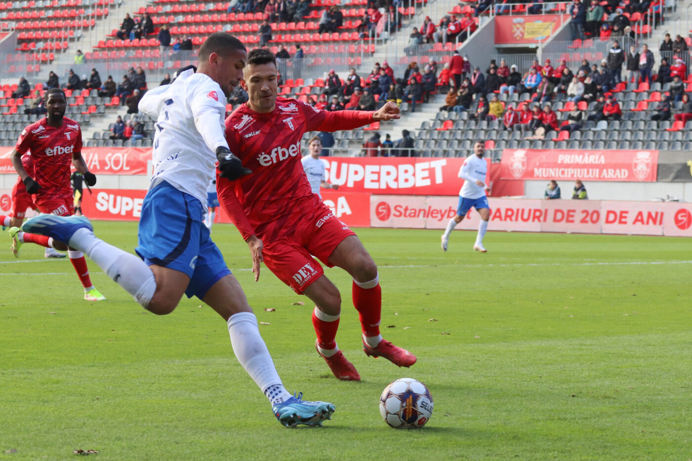 UTA Arad – Farul Constanța 1-0, în etapa 7 din Superliga. Start de repriză secundă pe Stadionul „Francisc Neuman”!