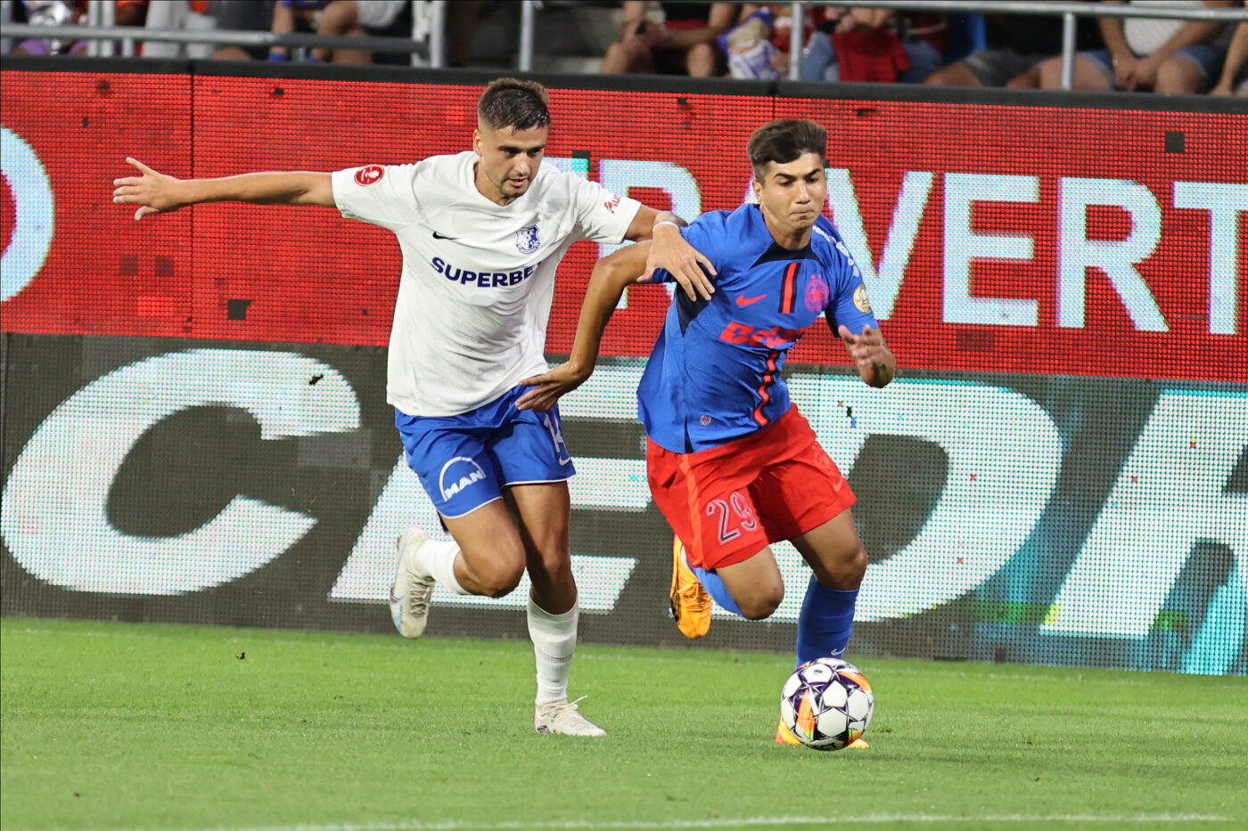 Verdictul medicilor în cazul fotbalistului U21 cu care Gigi Becali respectă regula la FCSB. Cât va absenta Alexandru Musi