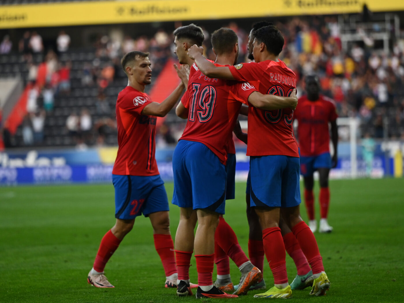 Vraciul Marijana a primit la ea un fotbalist de la FCSB. A fost trimis de urgență: nu se știe dacă va fi apt cu LASK Linz