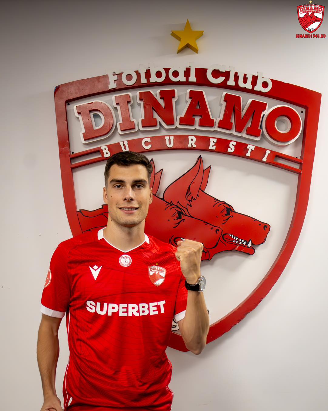 „Bienvenido”. Dinamo a oficializat transferul verii: atacantul trecut pe la Real Madrid a semnat