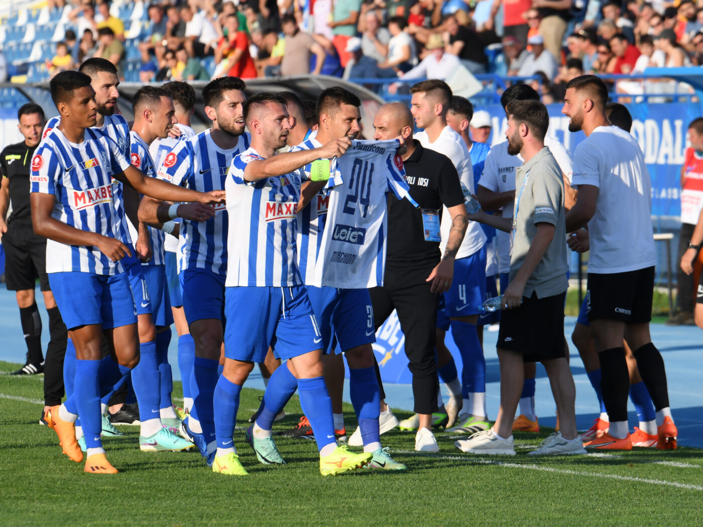 Liderul moldovenilor nu s-a ferit de cuvinte și a lansat un avertisment dur, după Poli Iași – Dinamo București 2-2, pentru Omrani și fotbaliștii străini transferați în Copou: „Trebuie să fie peste media Superligii și să ajute”