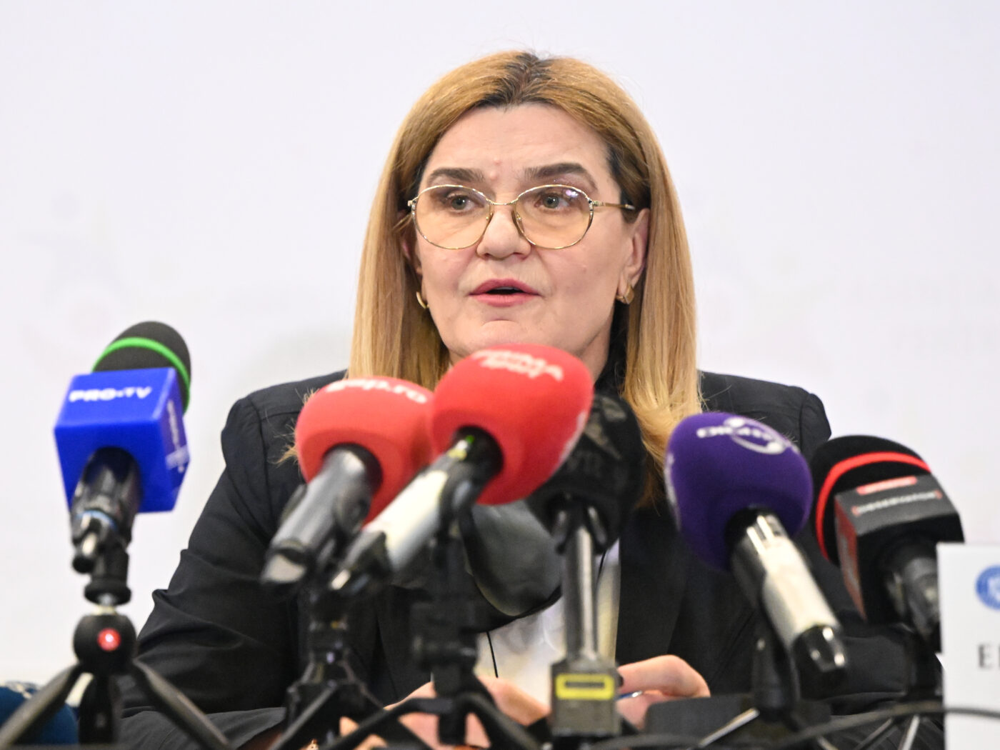 „Este furt! Ea a fost lângă mine în tribună”. Gestul fabulos al Nadiei Comăneci pentru gimnastele din România și decizia luată de Elisabeta Lipă după decizia scandaloasă de la sol