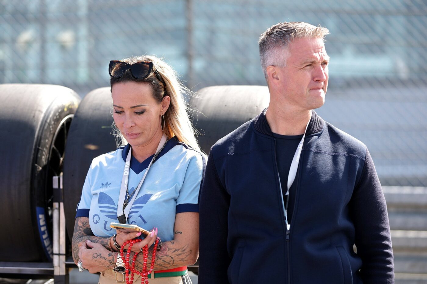 „Mă simt folosită. Mi-am irosit cei mai buni ani”. Controversata cumnată a lui Michael Schumacher, care face avere din pozele cu ea dezbrăcată, îl distruge pe fostul ei soț, Ralf Schumacher, după ce acesta a recunoscut că este homosexual