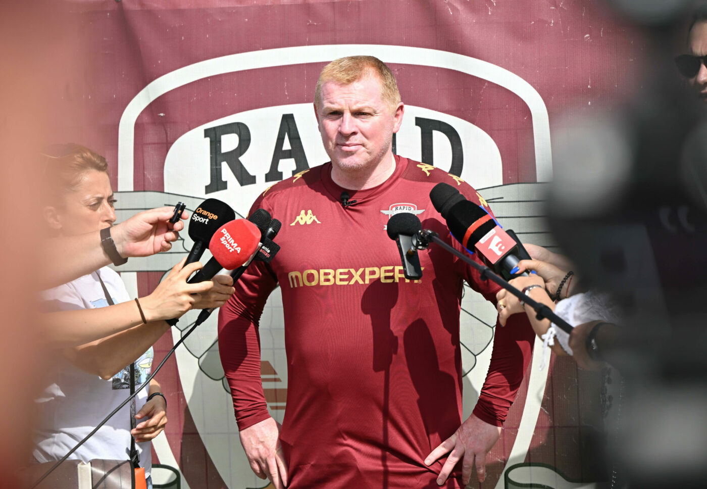 „Nu e nimeni ca el în toată Europa”. Neil Lennon nu a mai rezistat și l-a distrus pe Marius Șumudică: așa l-a numit antrenorul Rapidului!