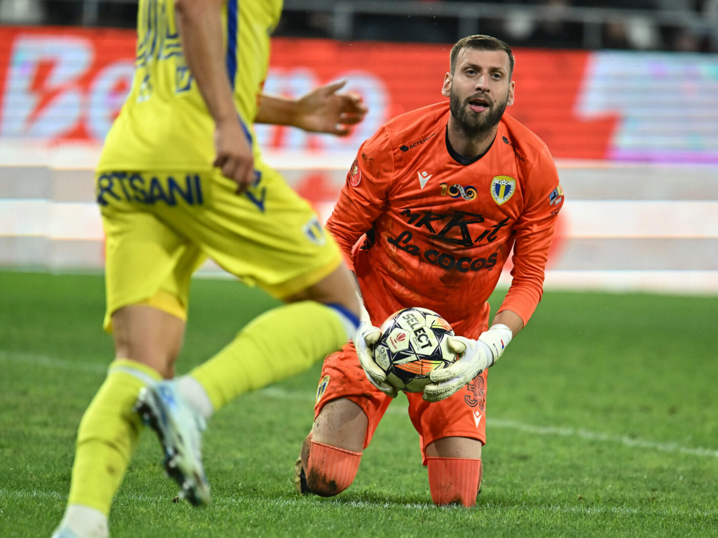 A început războiul pentru transferul lui Lukas Zima. După ce Gigi Becali a anunțat că vrea să-l aducă la FCSB, impresarul a dezvăluit negocierile cu mai multe echipe din Superliga: „Nu fac licitație”