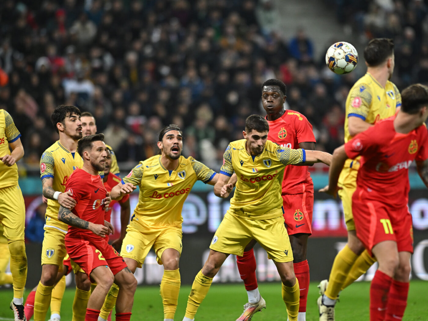 A semnat pe doi ani chiar înainte de FCSB – Petrolul Ploiești! Ce lovitură importantă