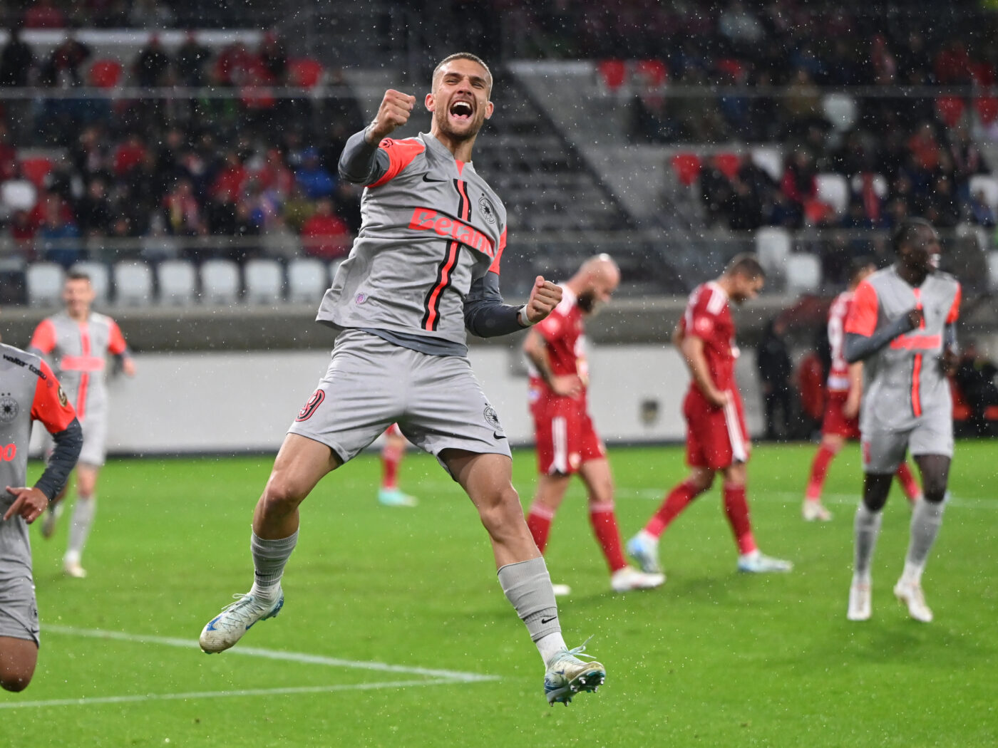 Abia a semnat cu FCSB că deja e gata să plece! Transferul cu care Daniel Bîrligea vrea să-l umple de bani pe Gigi Becali