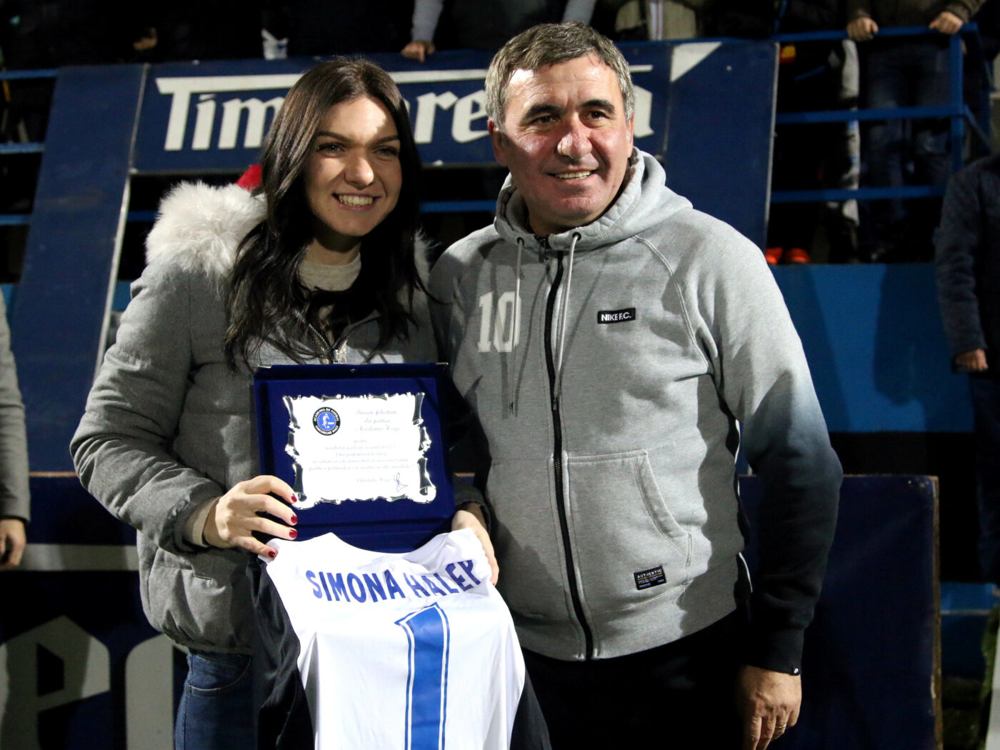Cum a apărut îmbrăcată Simona Halep la inaugurarea centrului de performanță al lui Gică Hagi!
