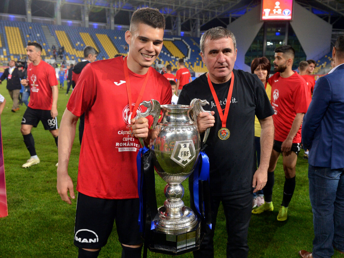 Cum a reacționat Gică Hagi când a fost întrebat de Ianis Hagi și modul în care e umilit de antrenorul lui Rangers