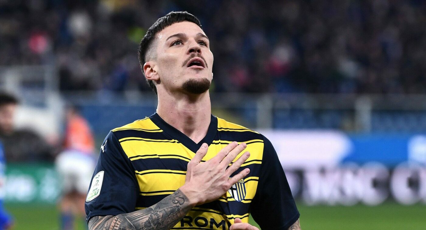 Dennis Man, pe locul 2 în topul celor mai buni jucători din Serie A, după notele primite