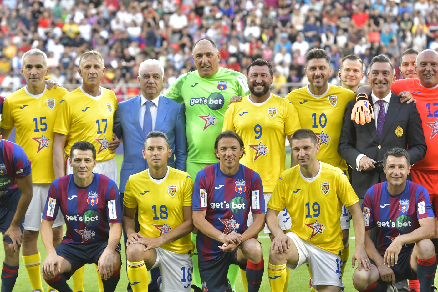 Fostul atacant al lui Gigi Becali de la FCSB, coleg de generație cu Adrian Mutu și Cristi Chivu, gata să antreneze în Superliga: „În scurt timp!” Unde se află acum și obiectivul surprinzător pe care și l-a propus. VIDEO EXCLUSIV