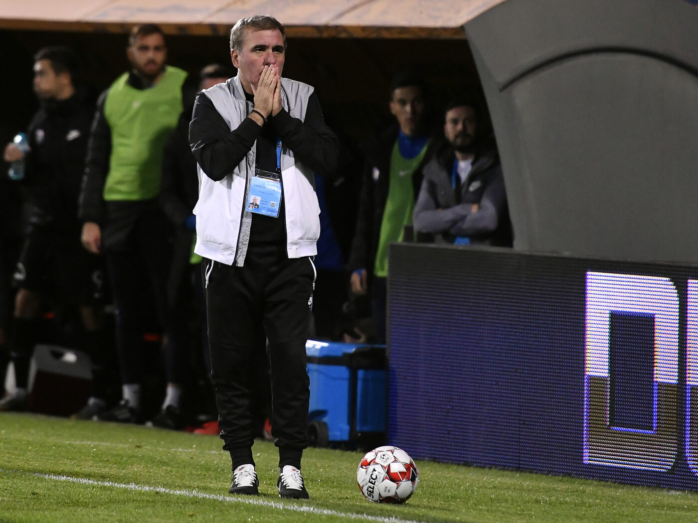 Gică Hagi a clacat şi a făcut anunțul dur, după Gloria Buzău – Farul Constanța 1-0. Ce urmează pentru echipa „Regelui”