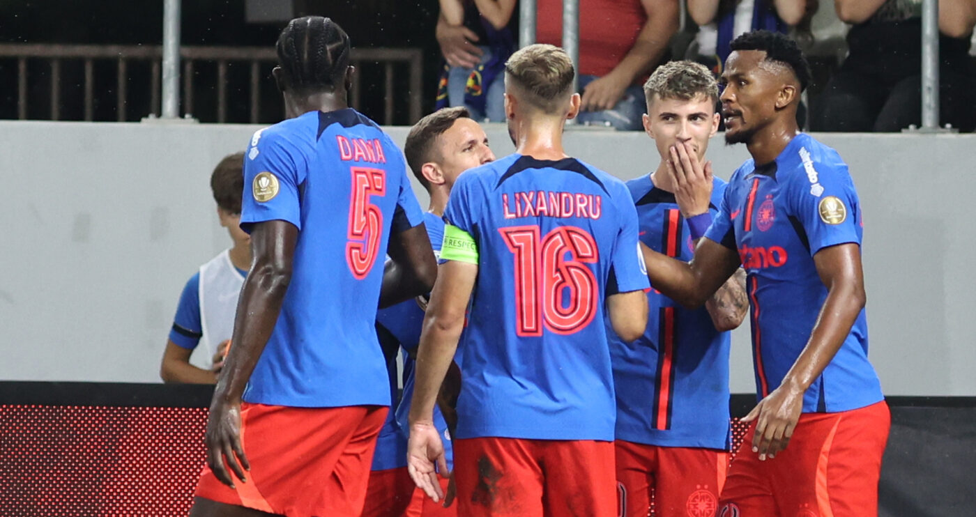 Gigi Becali a tăiat în carne vie la pauza meciului FCSB – UTA! A scos 3 jucători de pe teren: cine sunt cei care l-au nemulțumit profund pe patron!